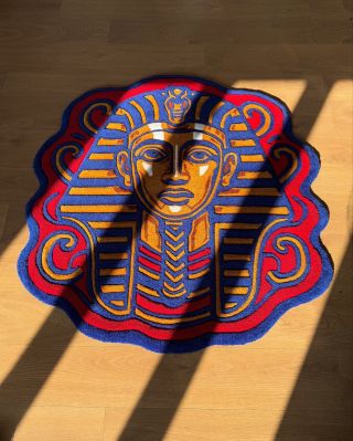 @rug_dope brings royalty to the floor with this striking pharaoh tuft — bold colors, rich detail, and serious presence fit...