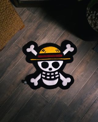 @bdk_rugs drops anchor with this epic One Piece-inspired rug 🏴‍☠️⚓️ The Straw Hat Jolly Roger has never looked cozier —...